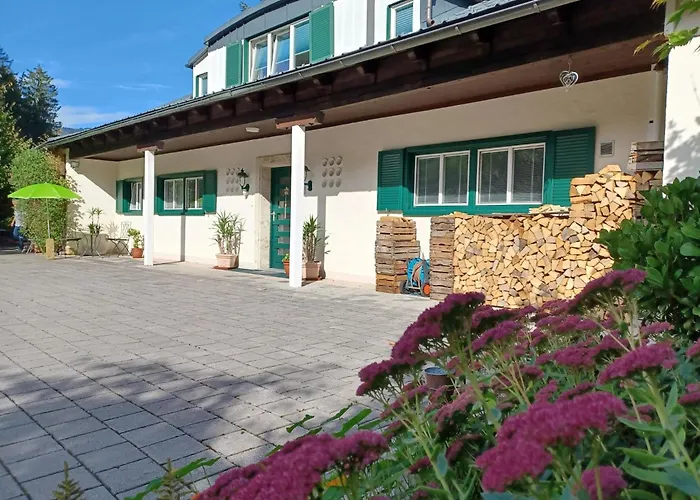 Villa Romy Mit 3 Gaestezimmer